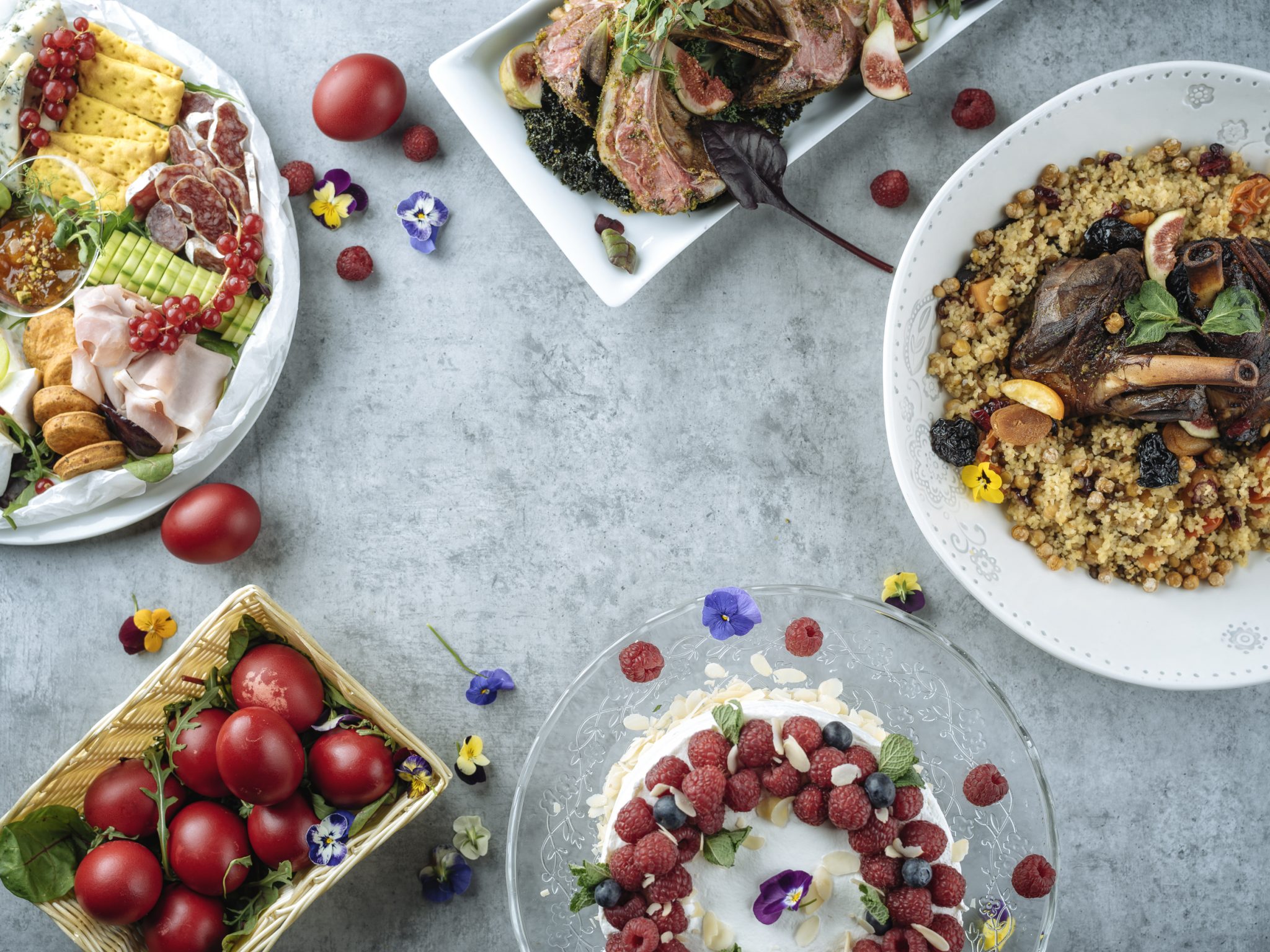 Câte calorii are masa de Paște? Am calculat ouăle, drobul, cozonacul