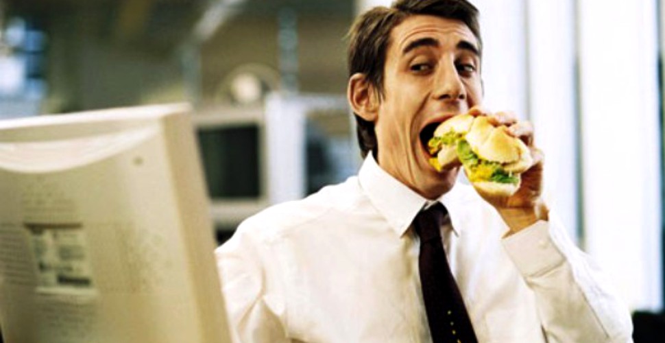 Ce să mănânci dacă vrei să te îngrași. Cinci alimente care te pot ajuta în acest proces