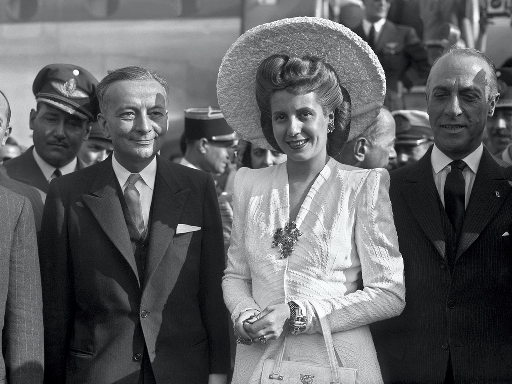 Evita Perón și povestea ei de viață cutremurătoare. Ce s-a întâmplat după moartea sa. Cadavrul care a călătorit prin lume