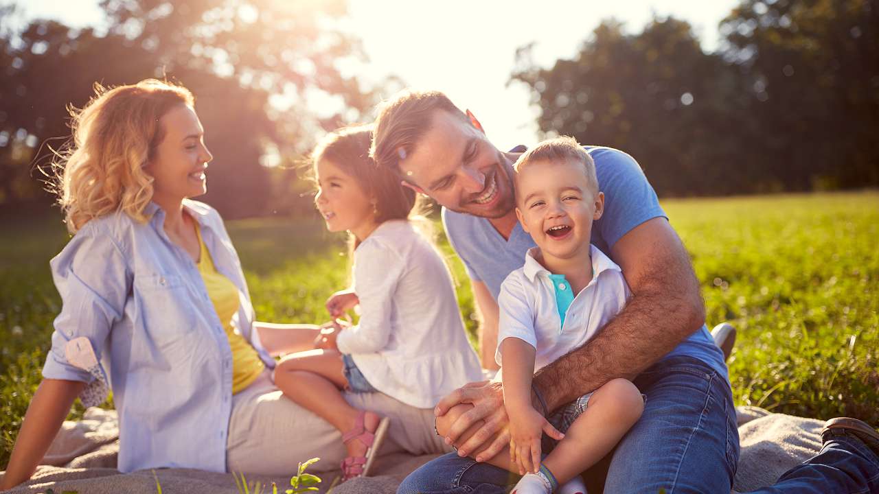 Explicația numelui de familie. Află de unde provine numele tău