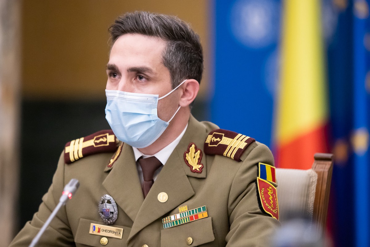 Medicul Valeriu Gheorghiță, despre masca de protecție. Când ar putea să se renunțe în România la această restricție