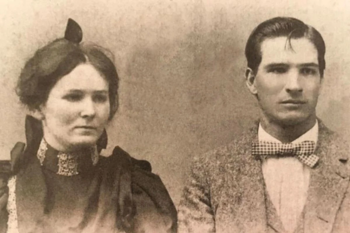 Elva Zona Heaster-Shue si Erasmus Stribbling Shue