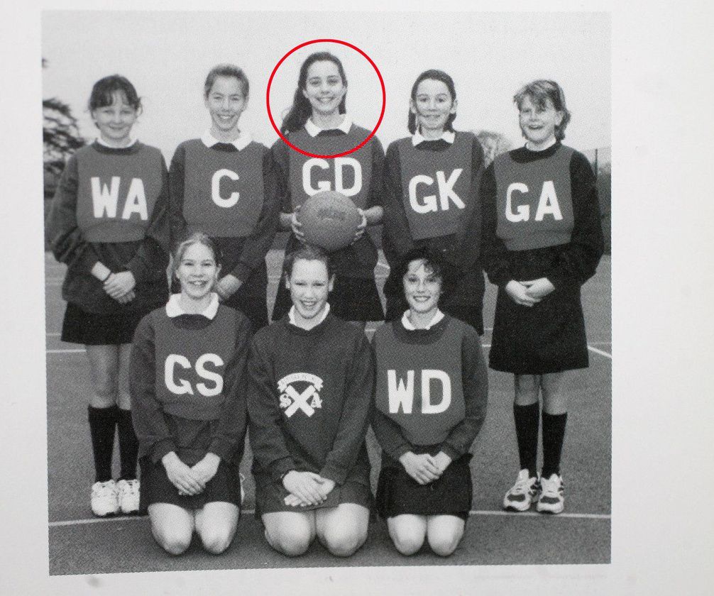Imagini nemaivăzute cu Kate Middleton, din adolescență