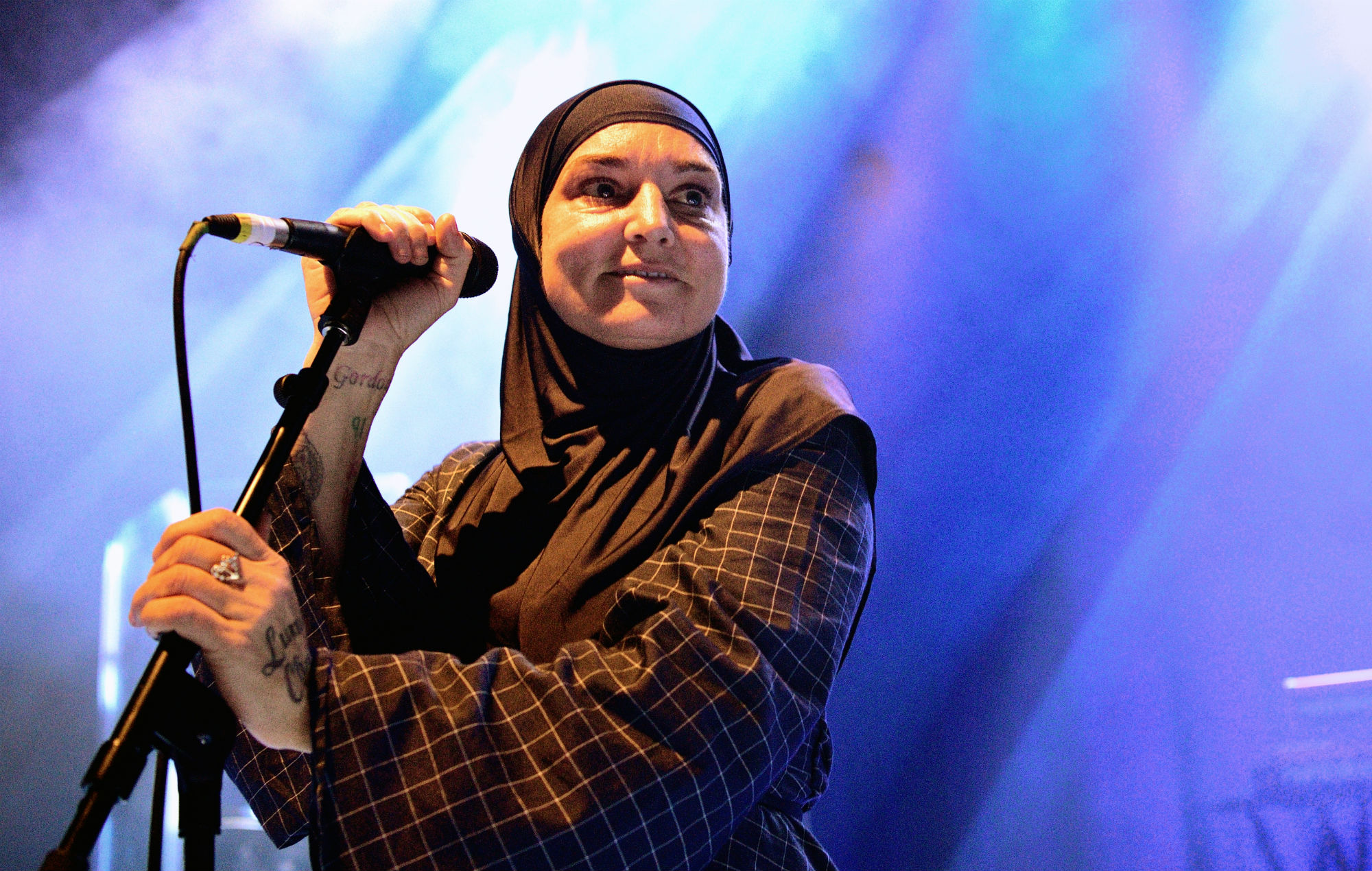 Sinead O'Connor s-a convertit la islamism