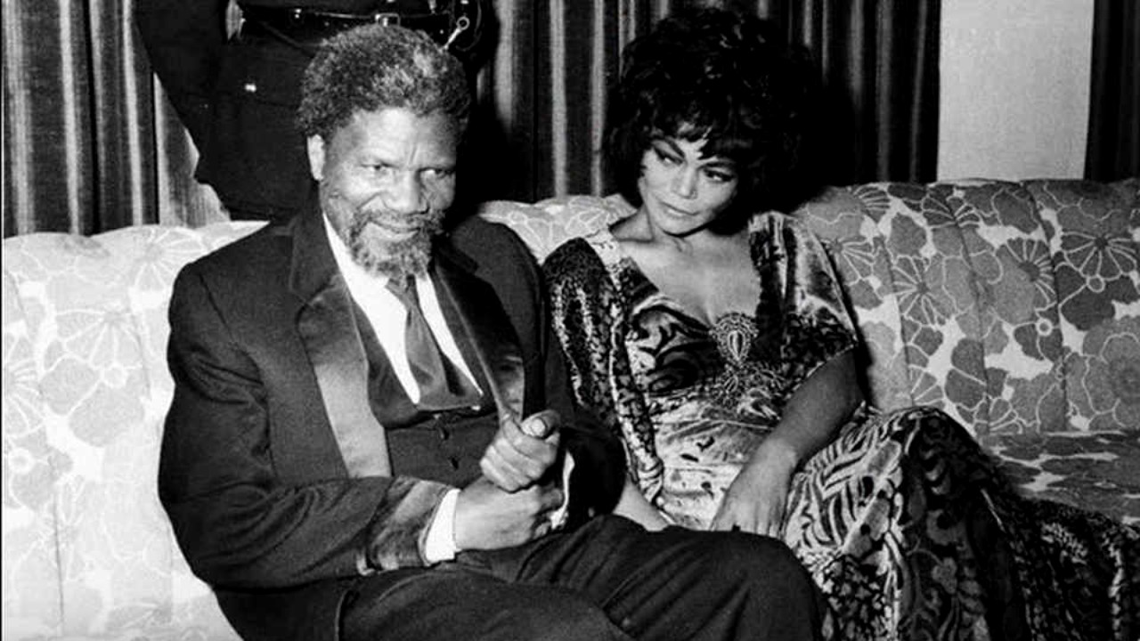 Cea mai lungă domnie din istorie. A avut 70 de soții și 210 copii