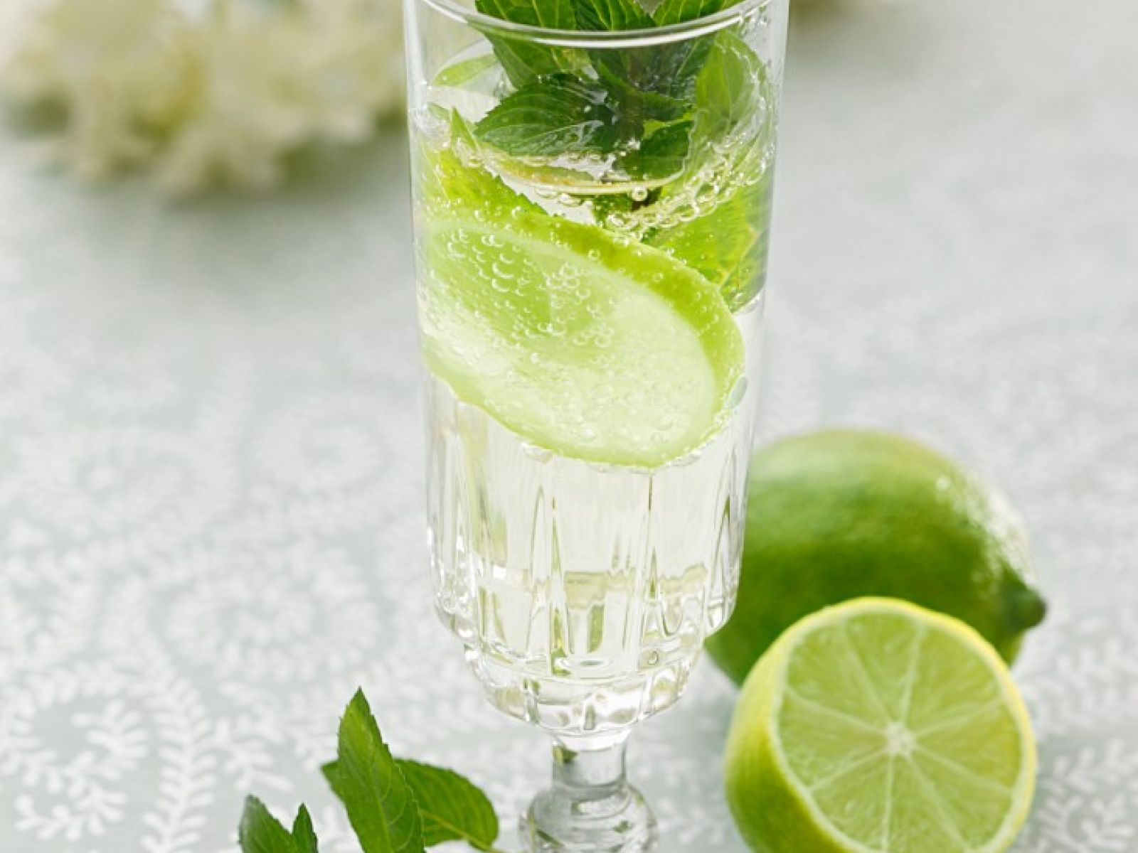 Cum se prepară Hugo