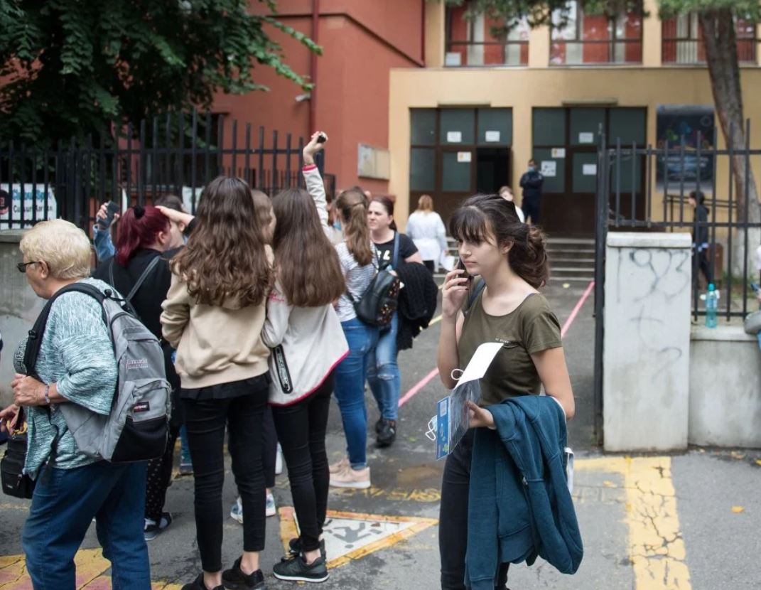 Elevii susțin pe 25 iunie proba la Limba Maternă de la Evaluarea Națională 2021