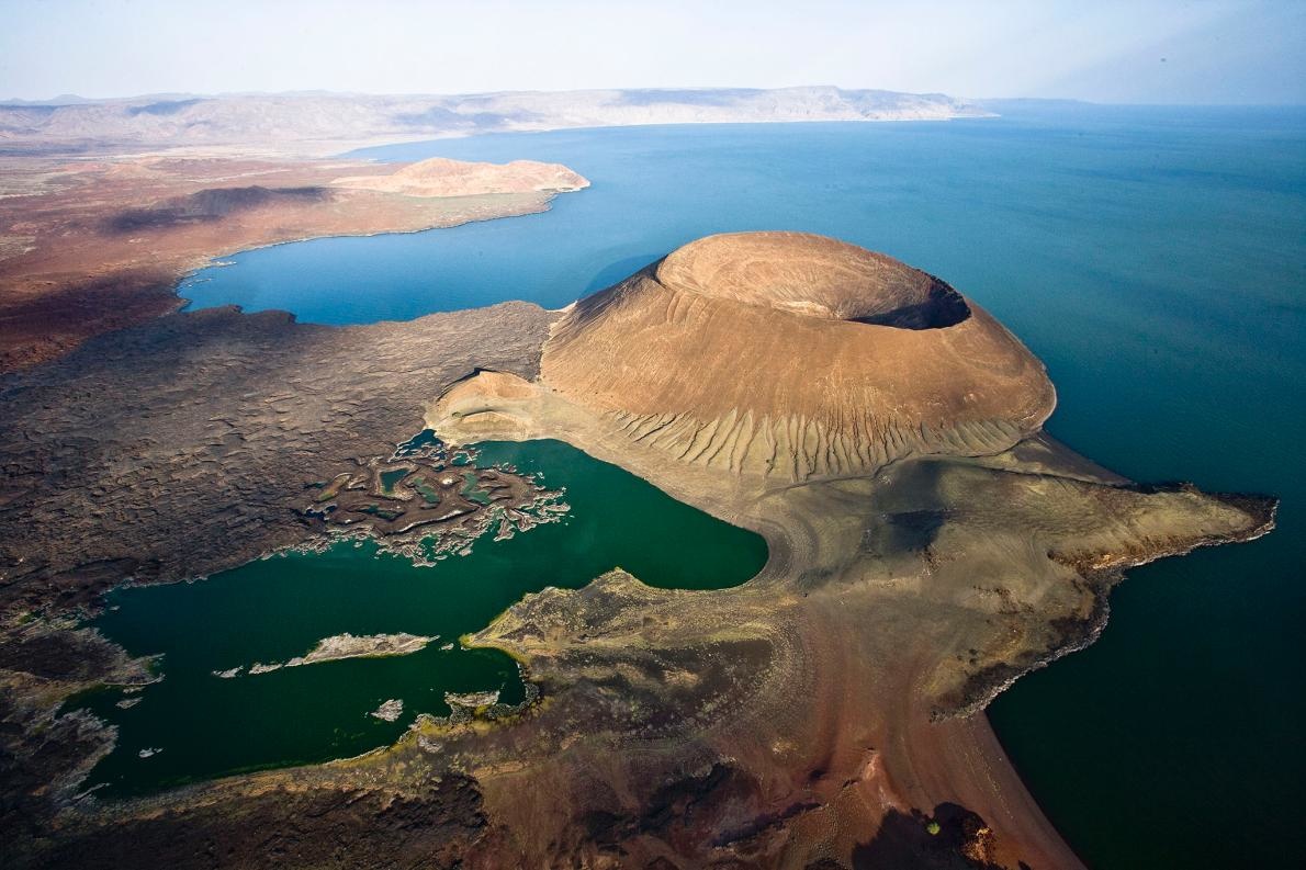 Locuri surprinzătoare de pe Pământ mai puțin știute. Lacul Turkana, Kenya