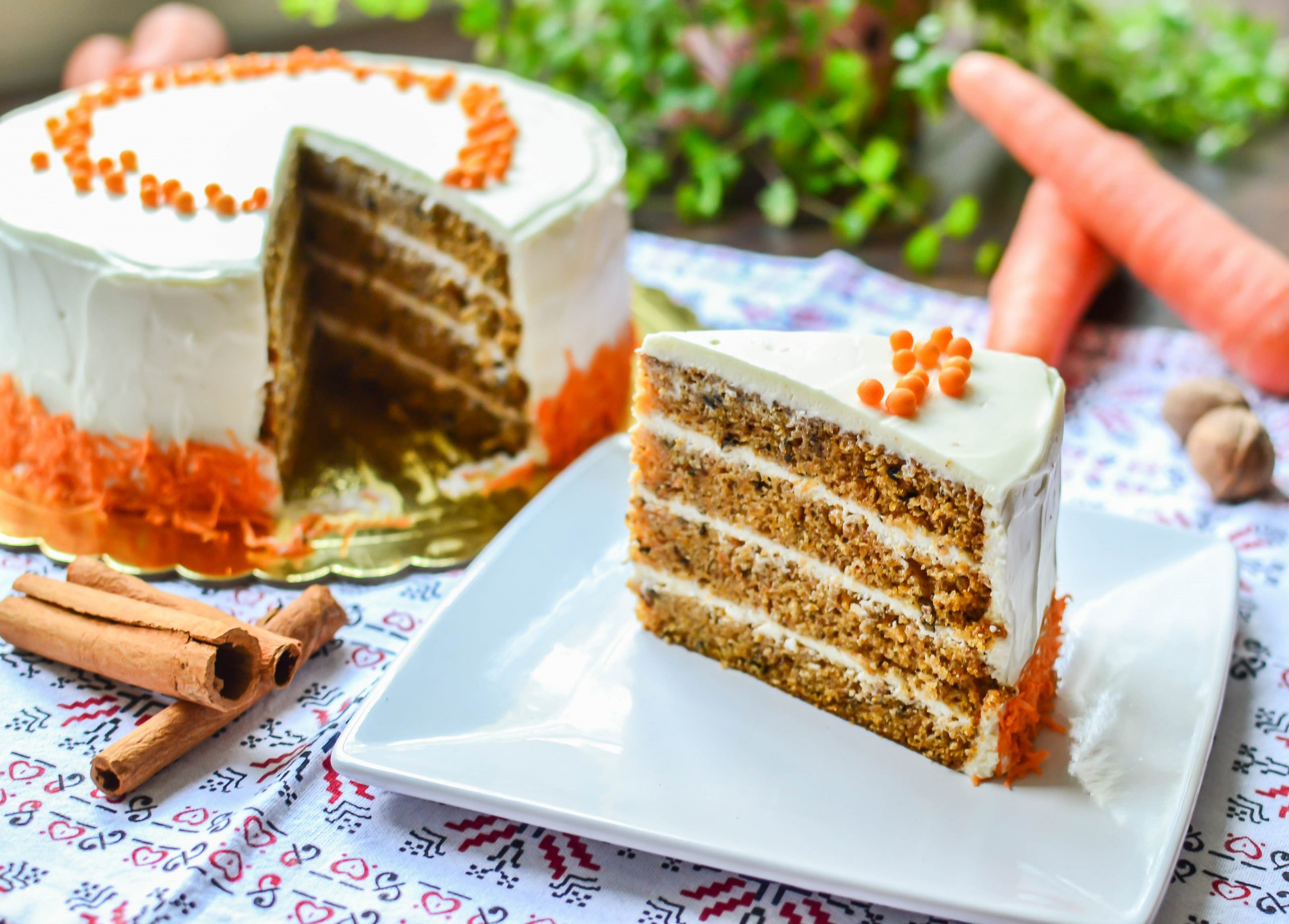 Rețetă de tort de morcovi. De ce ingrediente ai nevoie și ce pași simpli trebuie să urrmezi pentru un desert deosebit