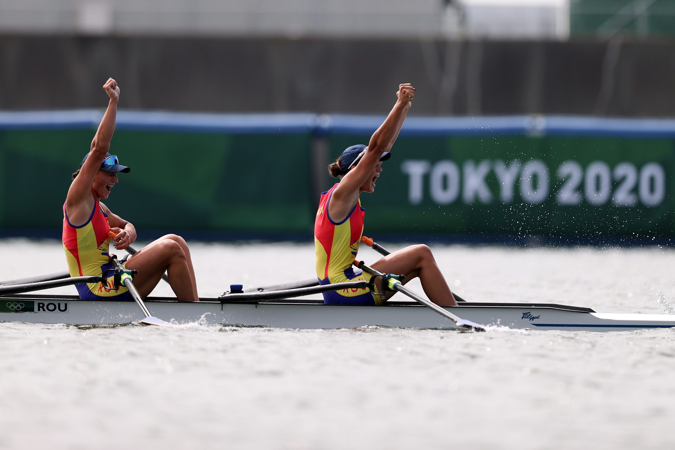 Ancuța Bodnar și Simona Radiș, româncele care au cîștigat aurul olimpic de la Tokyo