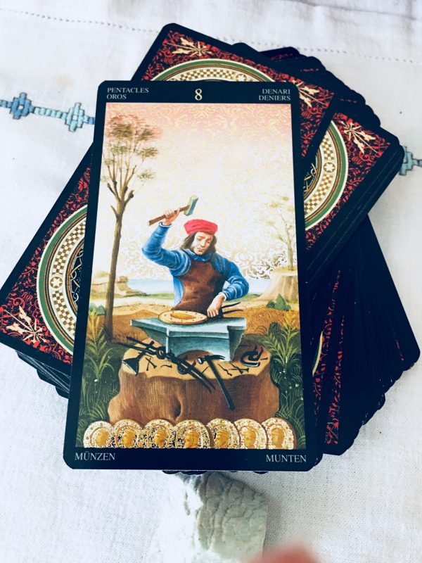Cărți de tarot. 8 de Monede
