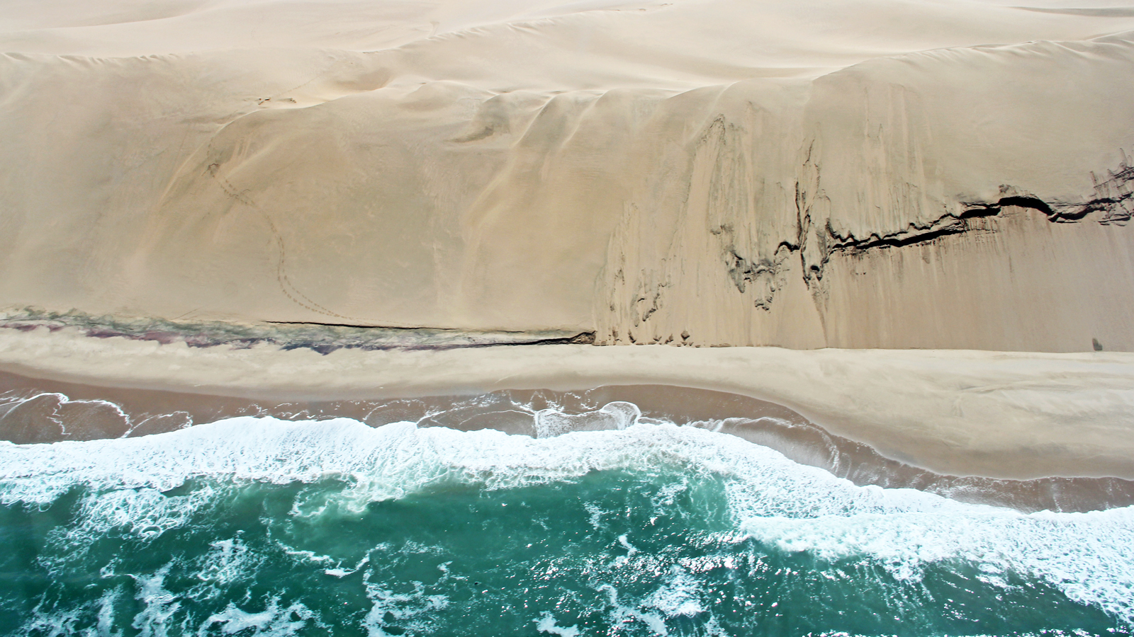 Plaje uimitoare din lume, considerate foarte periculoase. Coasta Skeleton, Namibia