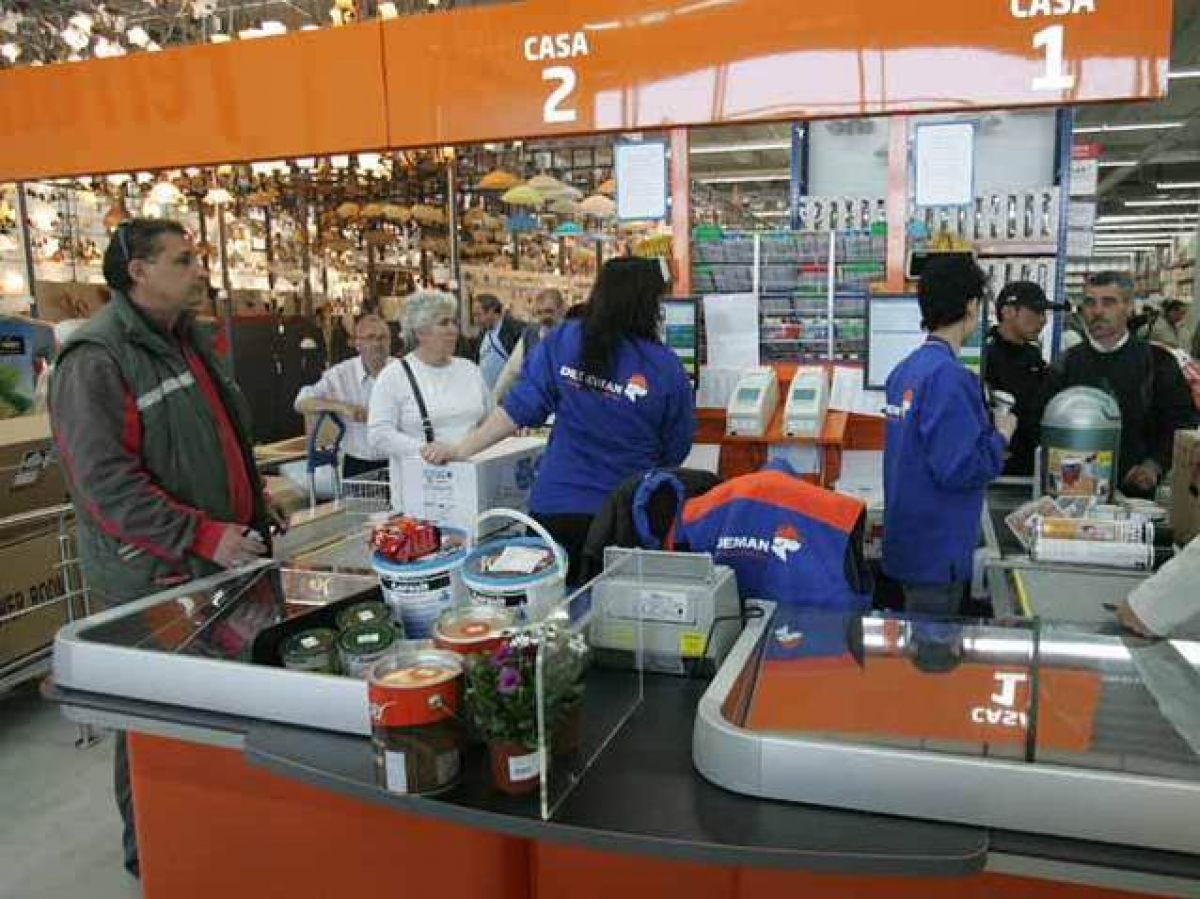 salariu casieră dedeman