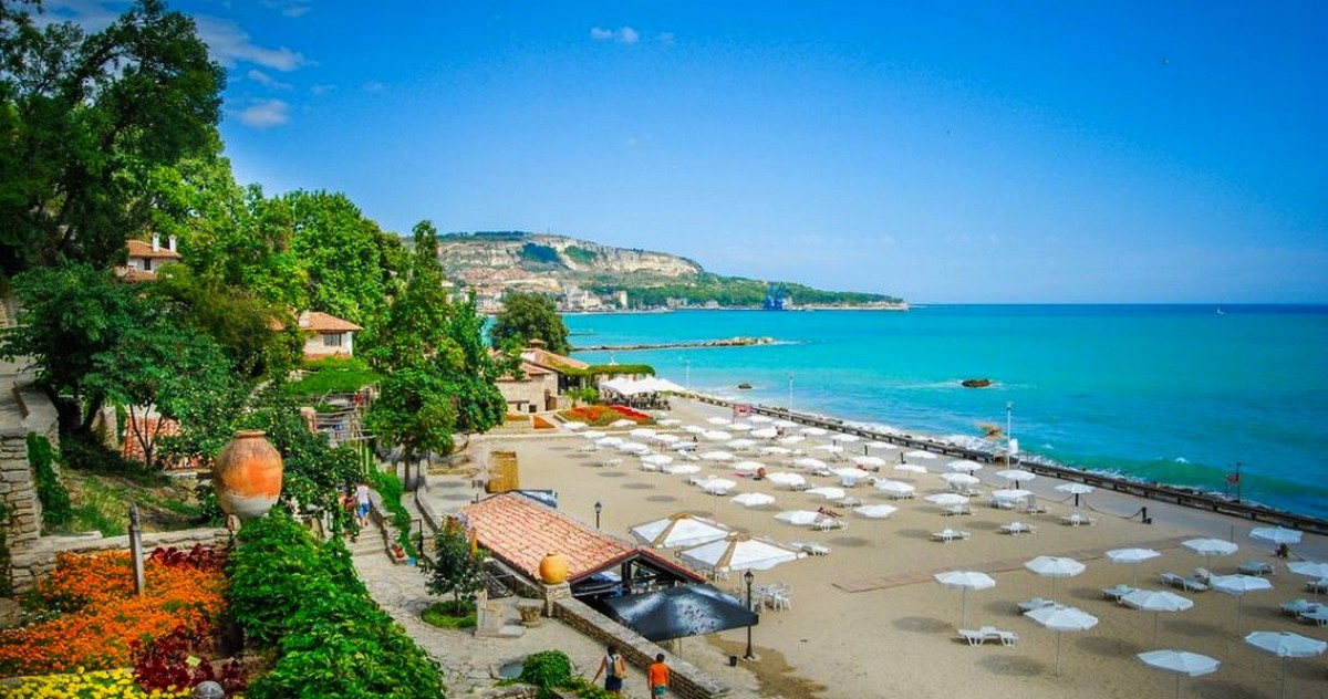 Bulgaria a intrat în zona galbenă. Tot ce trebuie să știe românii care vor să meargă în vacanță la bulgari