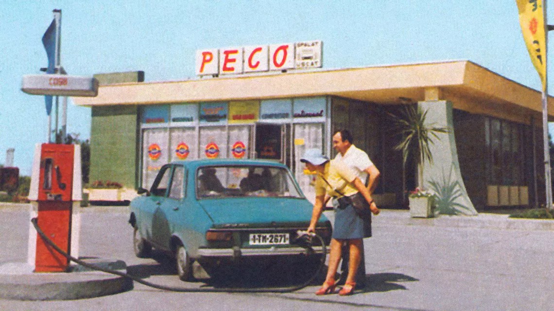 Ce înseamnă de fapt PECO. Istoria neștiută a benzinăriilor comuniste dispărute după 90