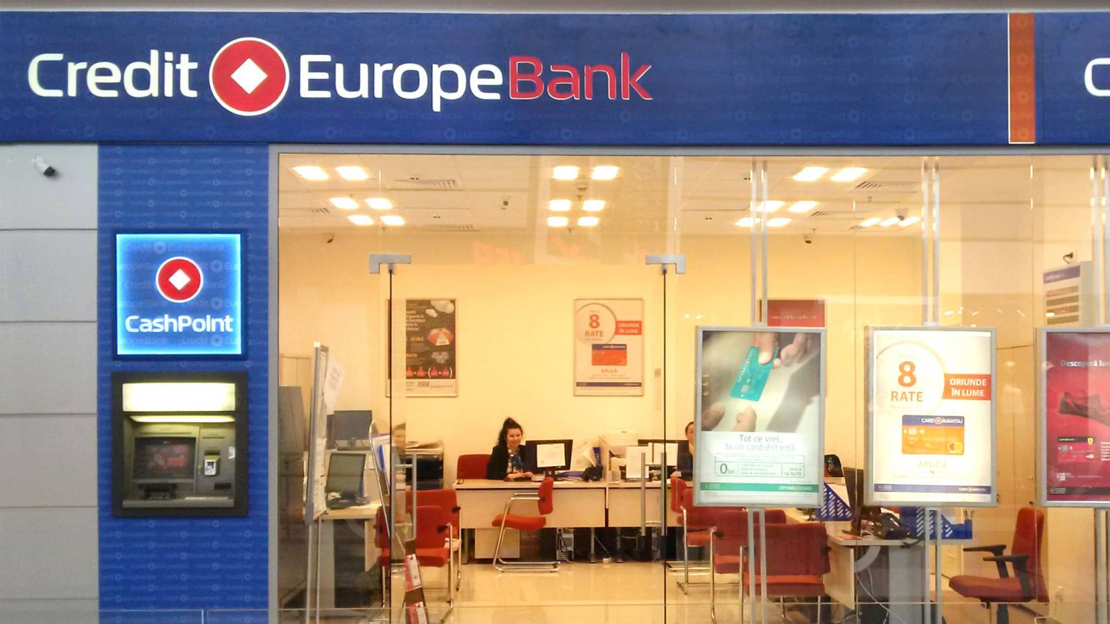 Credit Europe Bank oferă salarii mai mici, comparativ cu marii jucători de pe piață