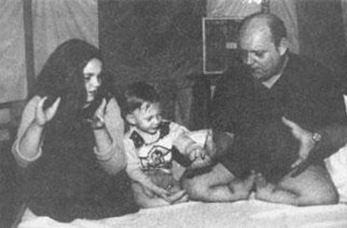 Grady Stiles Jr., băiatul-homar, alături de familia sa