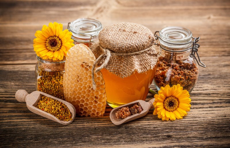 Cum faci deosebirea între mierea naturală și cea contrafăcută