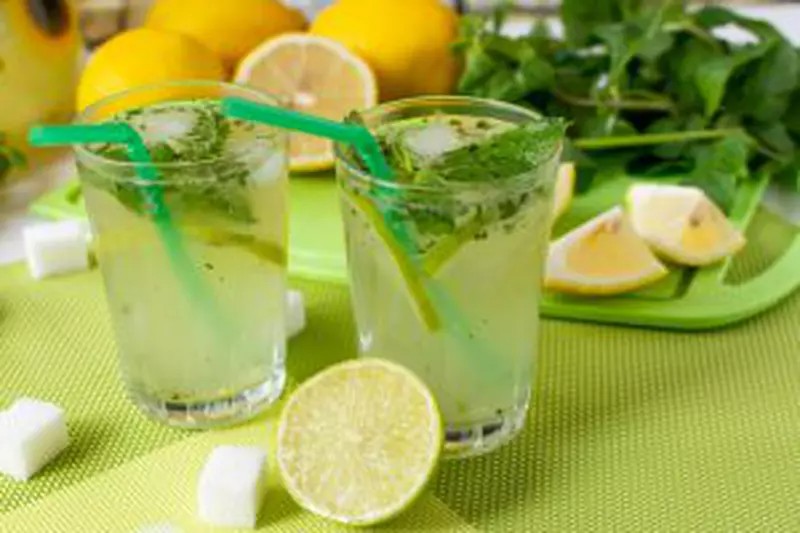 Limonadă cu mentă, delicioasă și răcoritoare