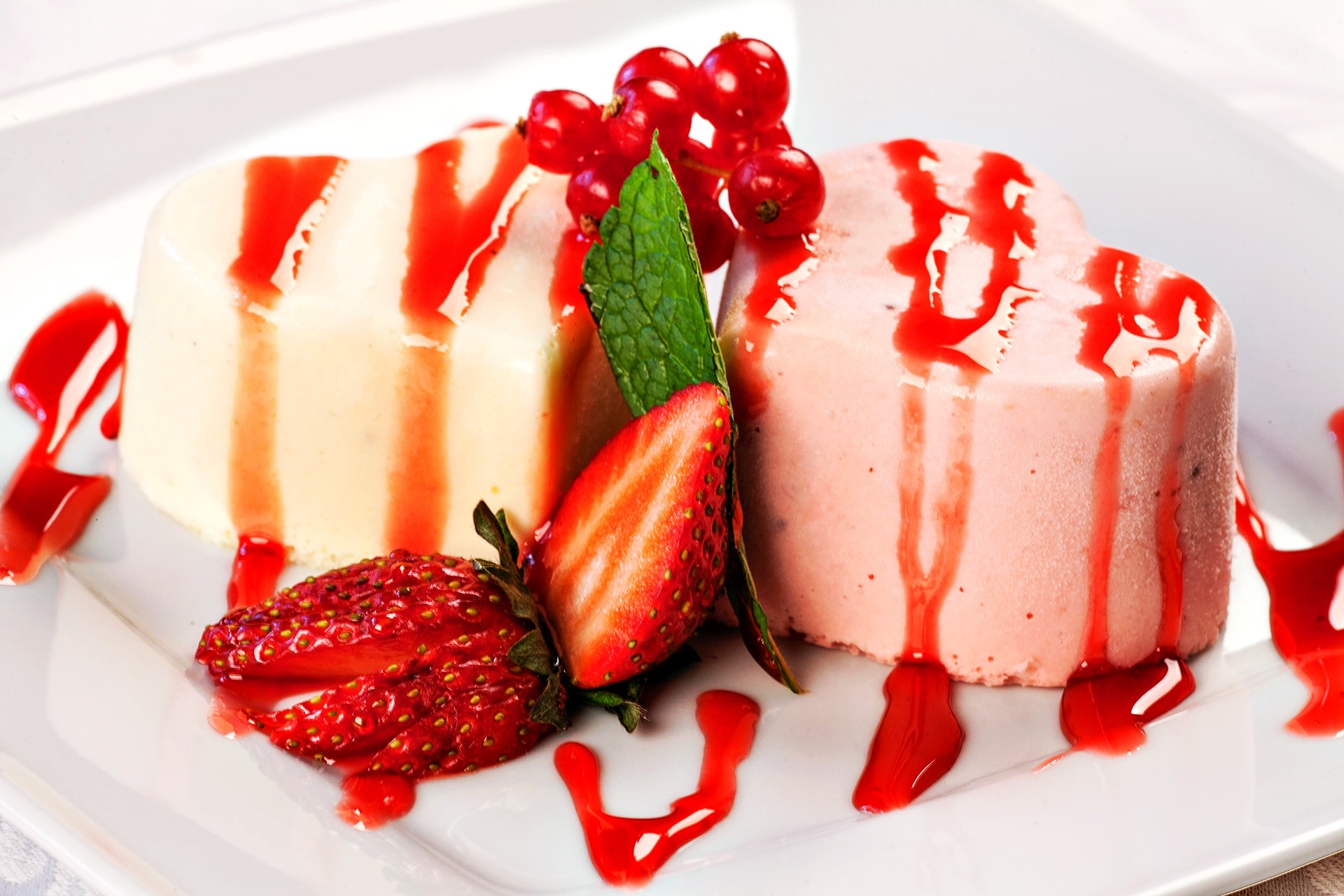 Cum prepari Panna Cotta, un desert italian de senzație
