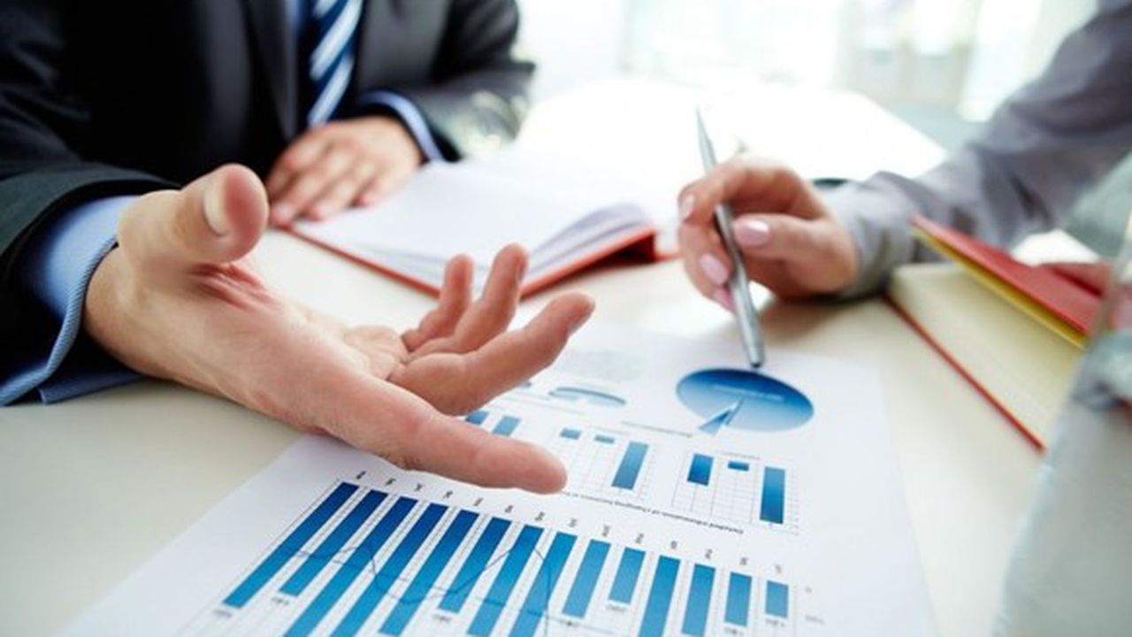 Câți bani câștigă un consultant fiscal în România și cum poți să practici această meserie