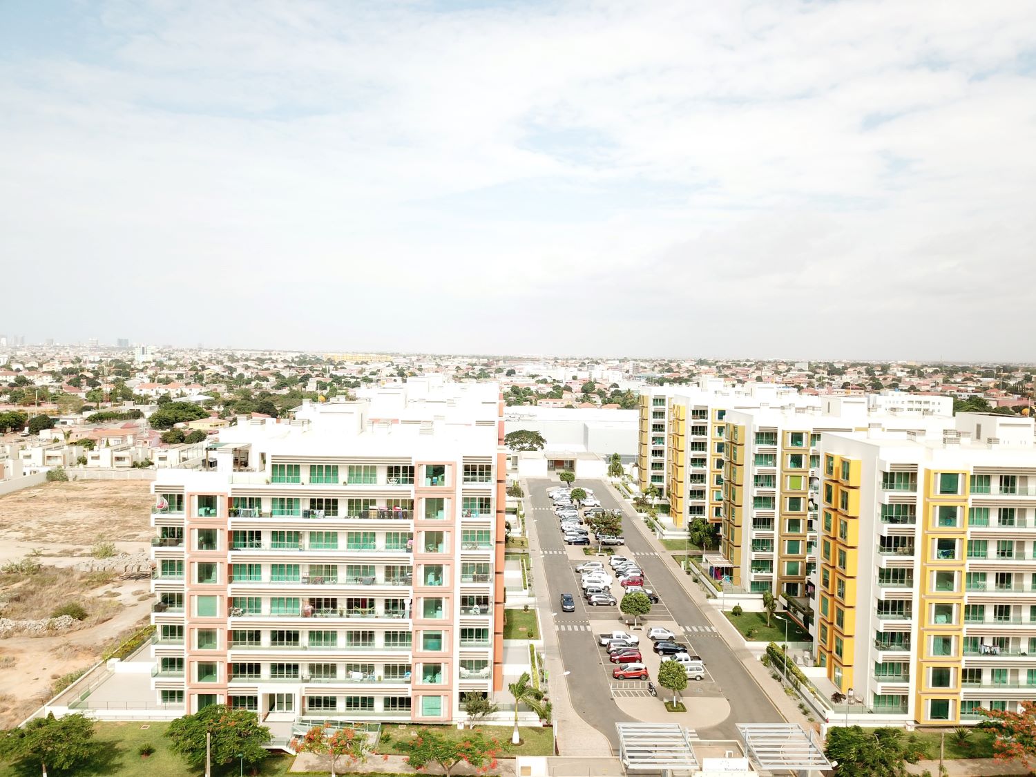Cresc simțitor prețurile apartamentelor