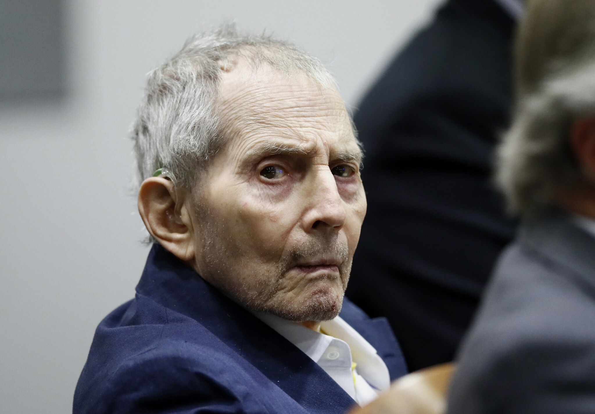 Cine este Robert Durst, miliardarul condamnat pe viață. A trăit deghizat în femeie. Pentru ce crime a fost găsit vinovat