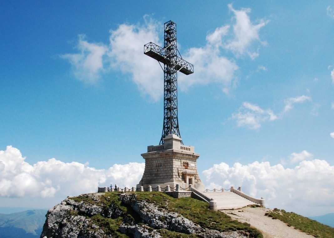 Crucea de pe Muntele Caraiman