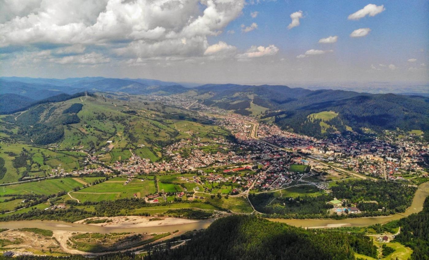 9 locații pe care trebuie neapărat să le vizitezi în Gura Humorului