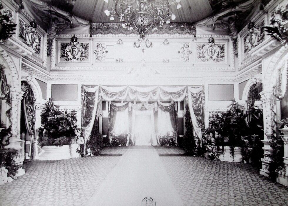 Salonul regal la inaugurare / Sursă foto: b365