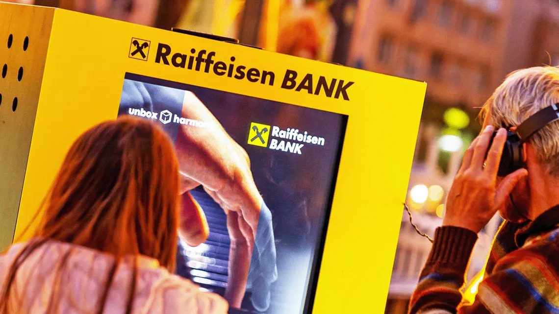 Amendă de 100.000 pentru Raiffeisen Bank