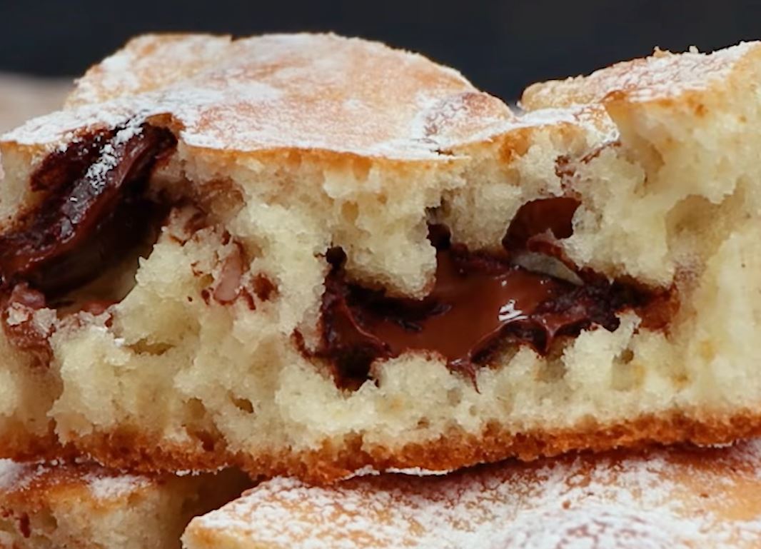 Prăjitură cu prune și ciocolată. Rețetă este extrem de simpla și delicioasa