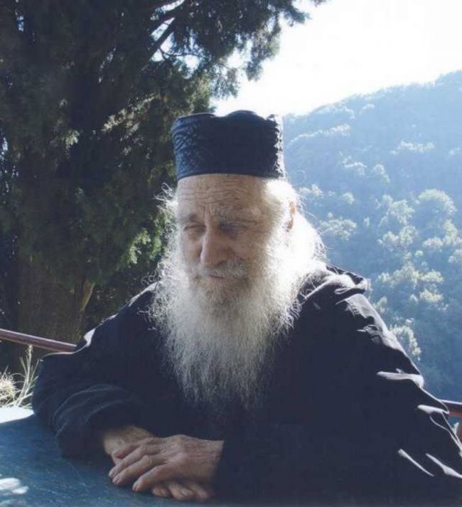 Cine este românul în fața căruia a îngenuncheat Prințul Charles