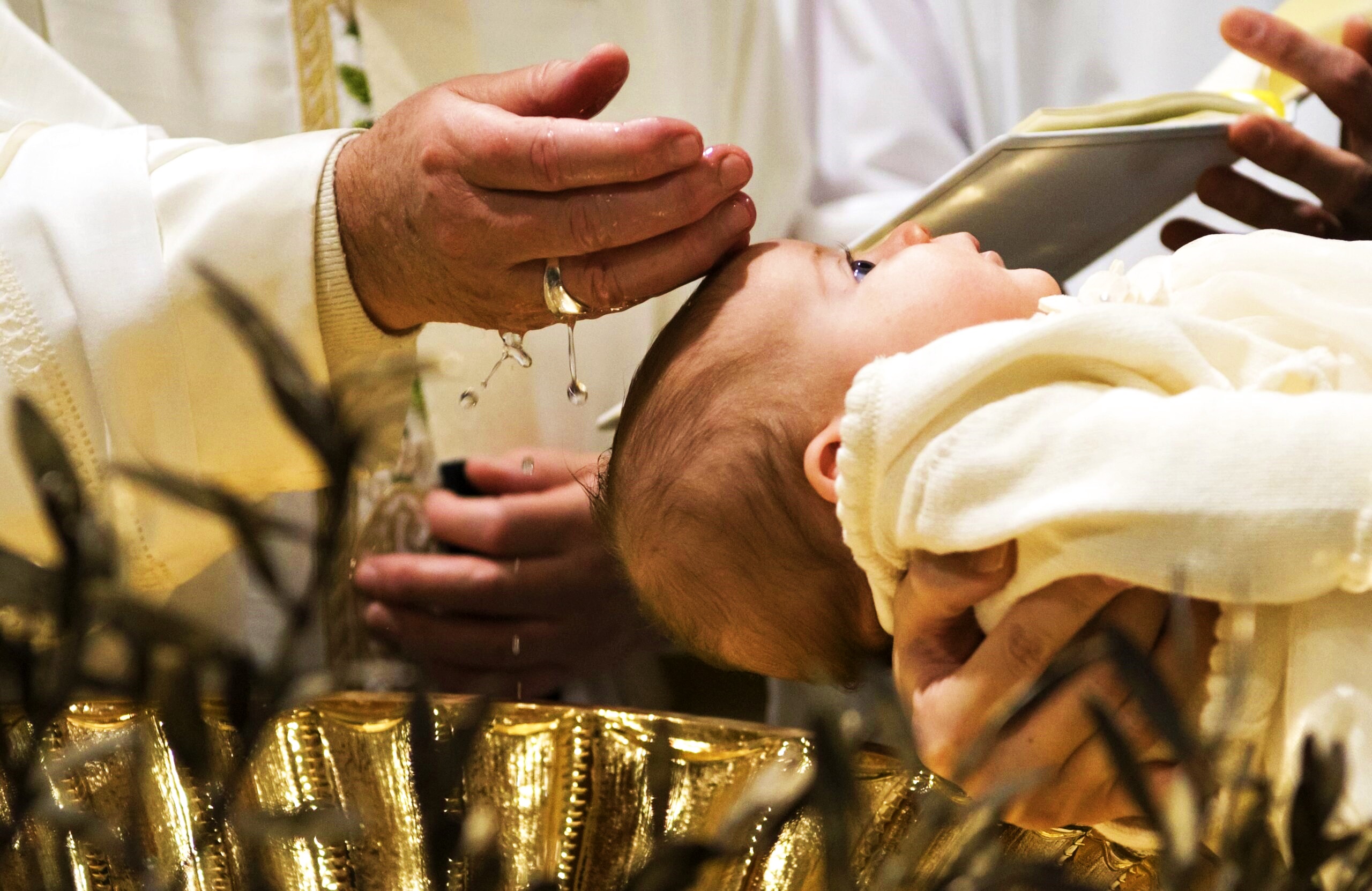 Top 30 de mesaje de mulțumire pentru nașii de botez
