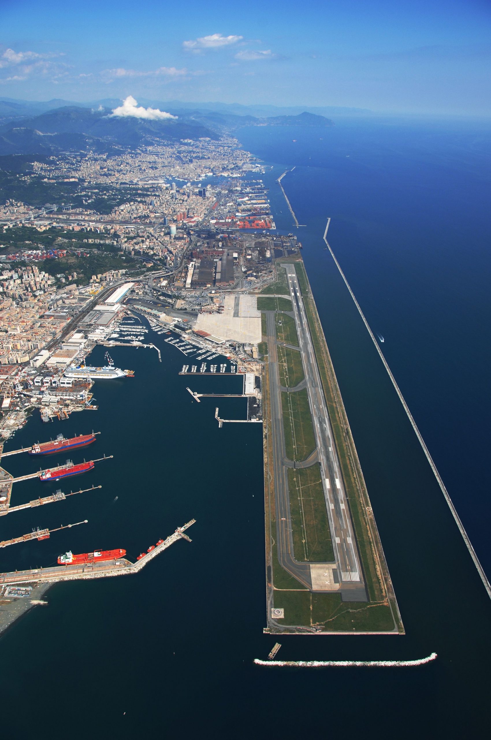 Aeroportul din Genova