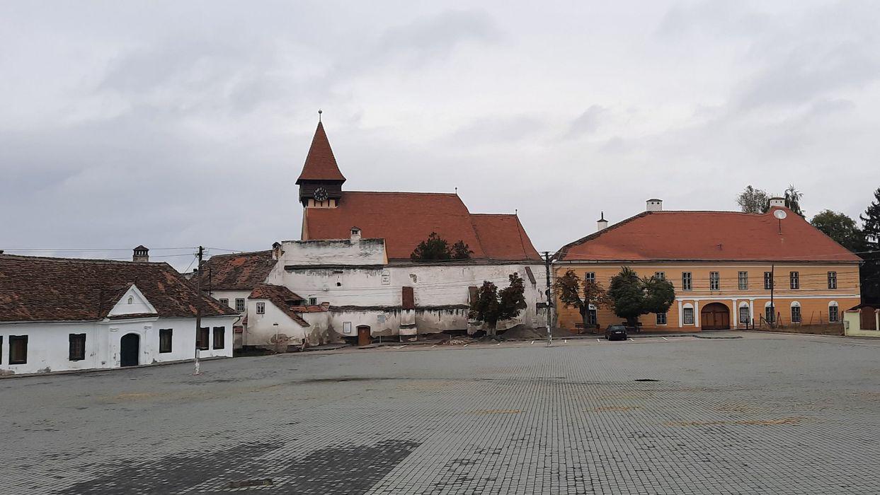 Biserica fortificată din Miercurea Sibiului