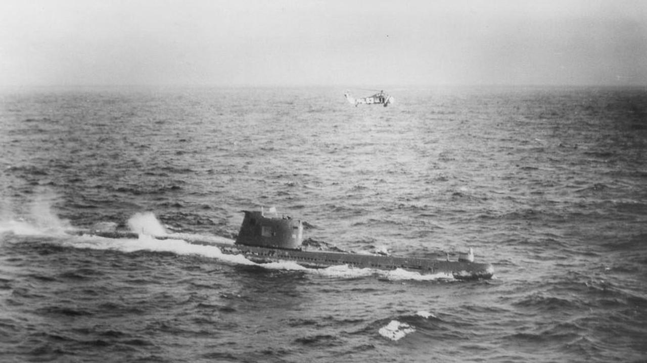 Submarinul B-59 interceptat de Armata Americană