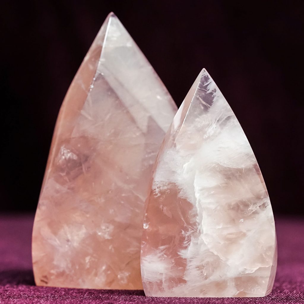 Cuarț roz, piatra iubirii necondiționate