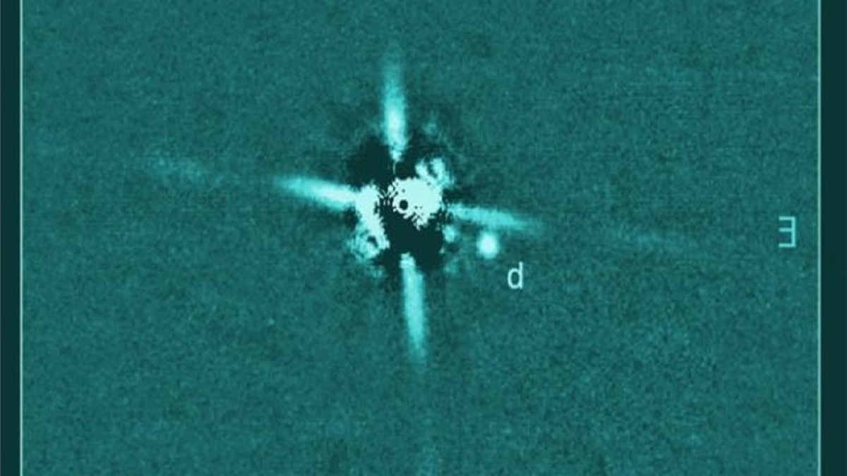 Planeta nouă, numită 2M0437b