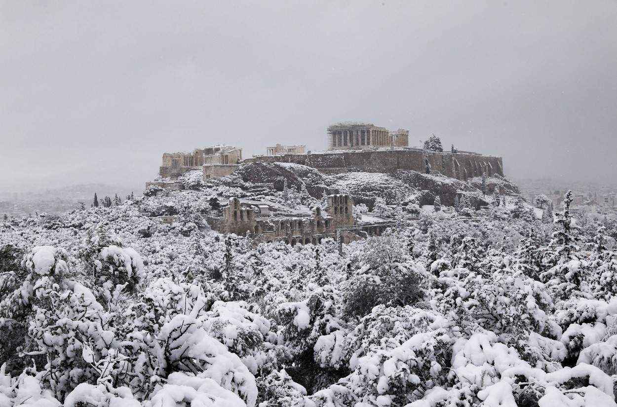 4 destinații de vacanță din Grecia în care să mergi iarna. Locuri absolut superbe