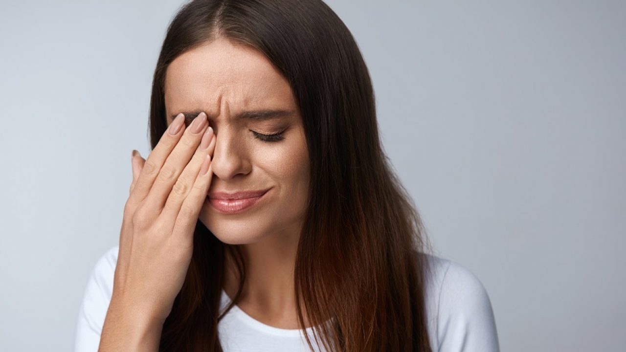 Superstiții ciudate din lume. Ce e bine să spui când ți se zbate ochiul