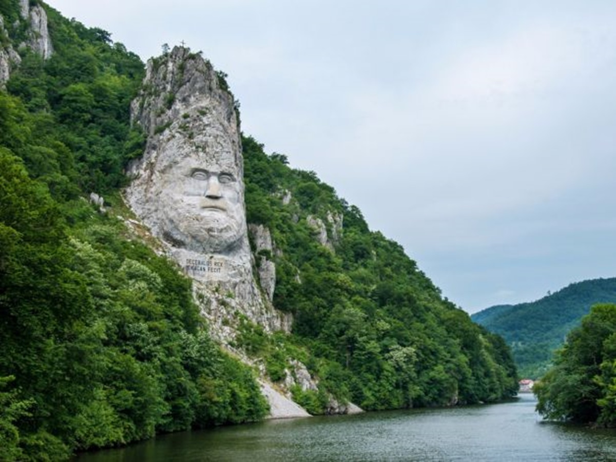 Ce obiective turistice poți să vizitezi la Cazanele Dunării