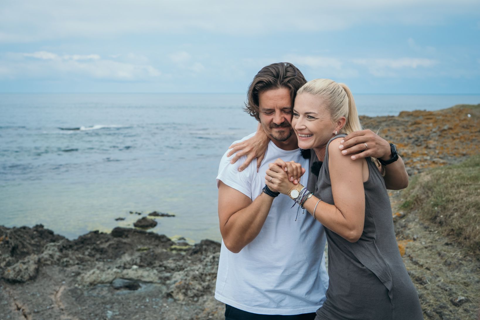 Unde poți să vezi Live Stream Online Asia Express