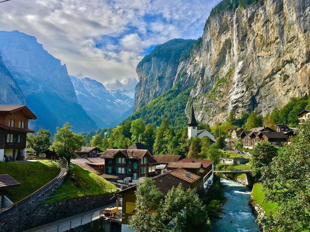 Cele mai frumoase văi din lume. Lauterbrunnen, Elveția