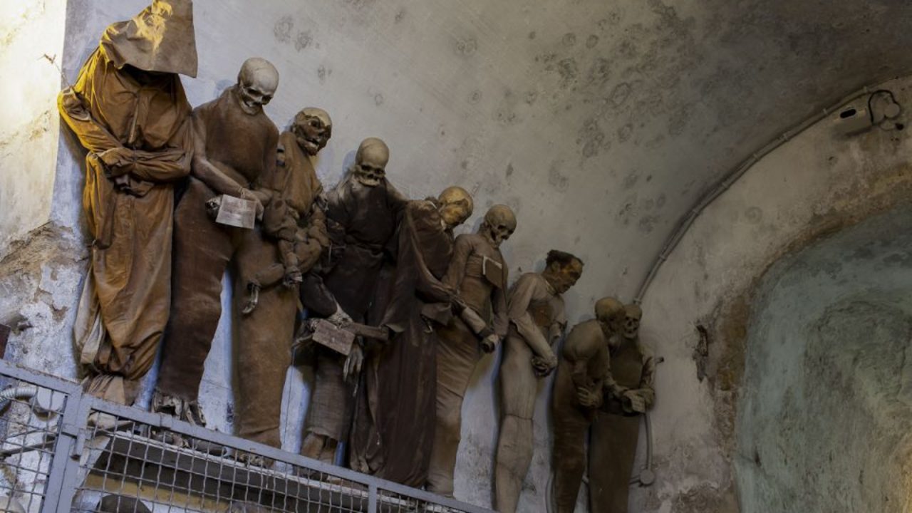 Cele mai înspăimântătoare muzee din lume. Catacombele Capucinilor, Italia