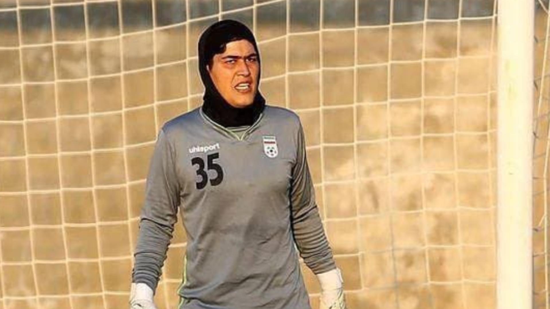 Zohreh Koudaei, portărița naționalei feminine de fotbal din Iran