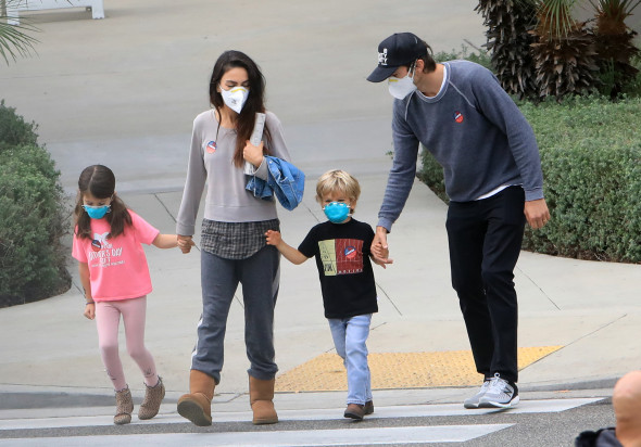 5 vedete bogate de la Hollywood care trăiesc exact ca oamenii obișnuiți. Nu le place să epateze