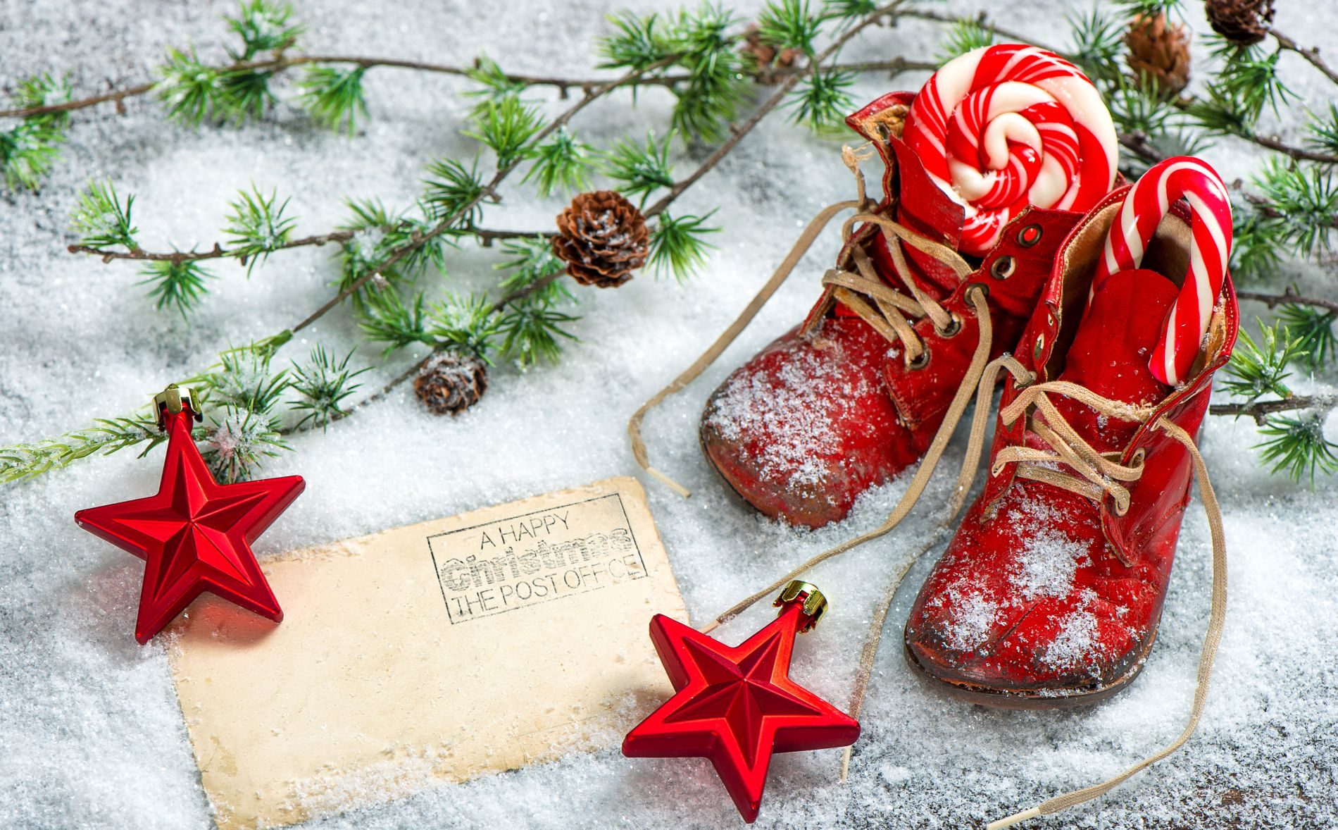 Moș Nicolae. Ce semnificație au de fapt cadourile puse în ghete