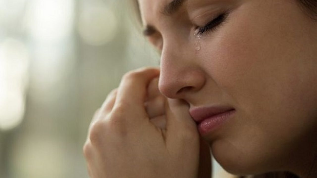 De ce plâng femeile mai mult decât bărbații