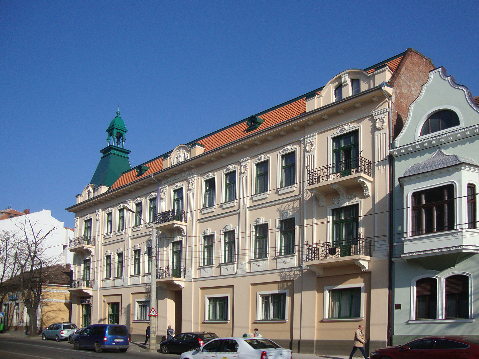 3 palate din România, scoase la vânzare. Cum arată, cât costă și unde sunt situate